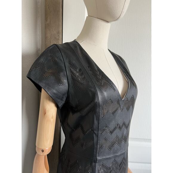 Parker Size M Serena Perforated 100% Leather Mini Dress Dark Brown $550 - Picture 5 of 16